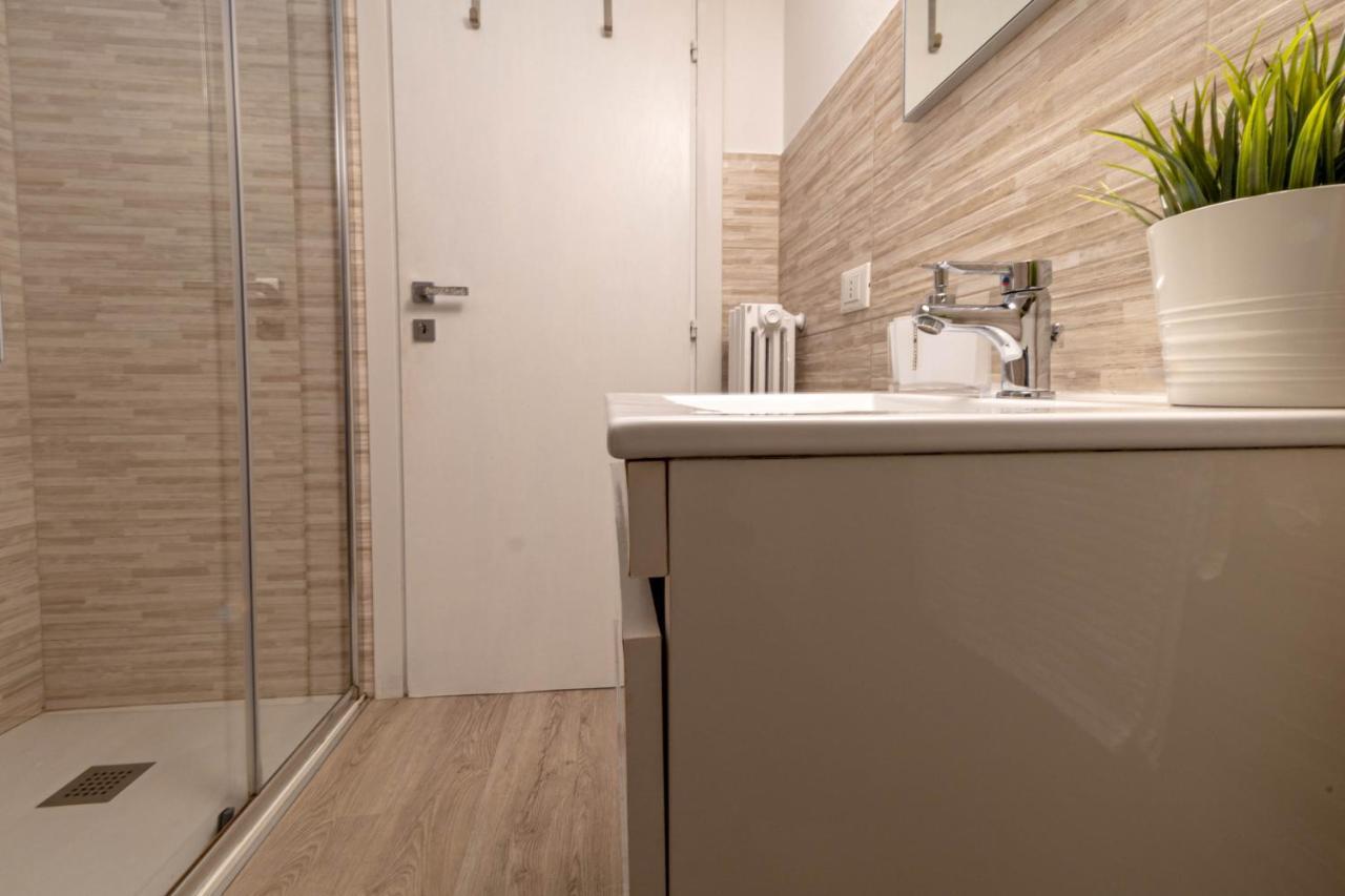 Lapiccolina Apartment Desenzano del Garda Luaran gambar