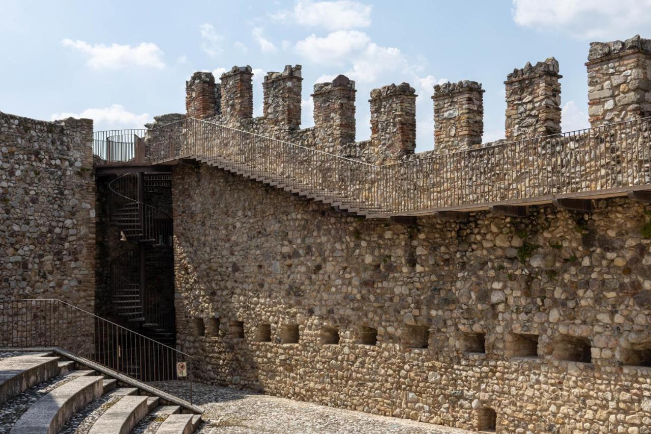 Lapiccolina Apartment Desenzano del Garda Luaran gambar