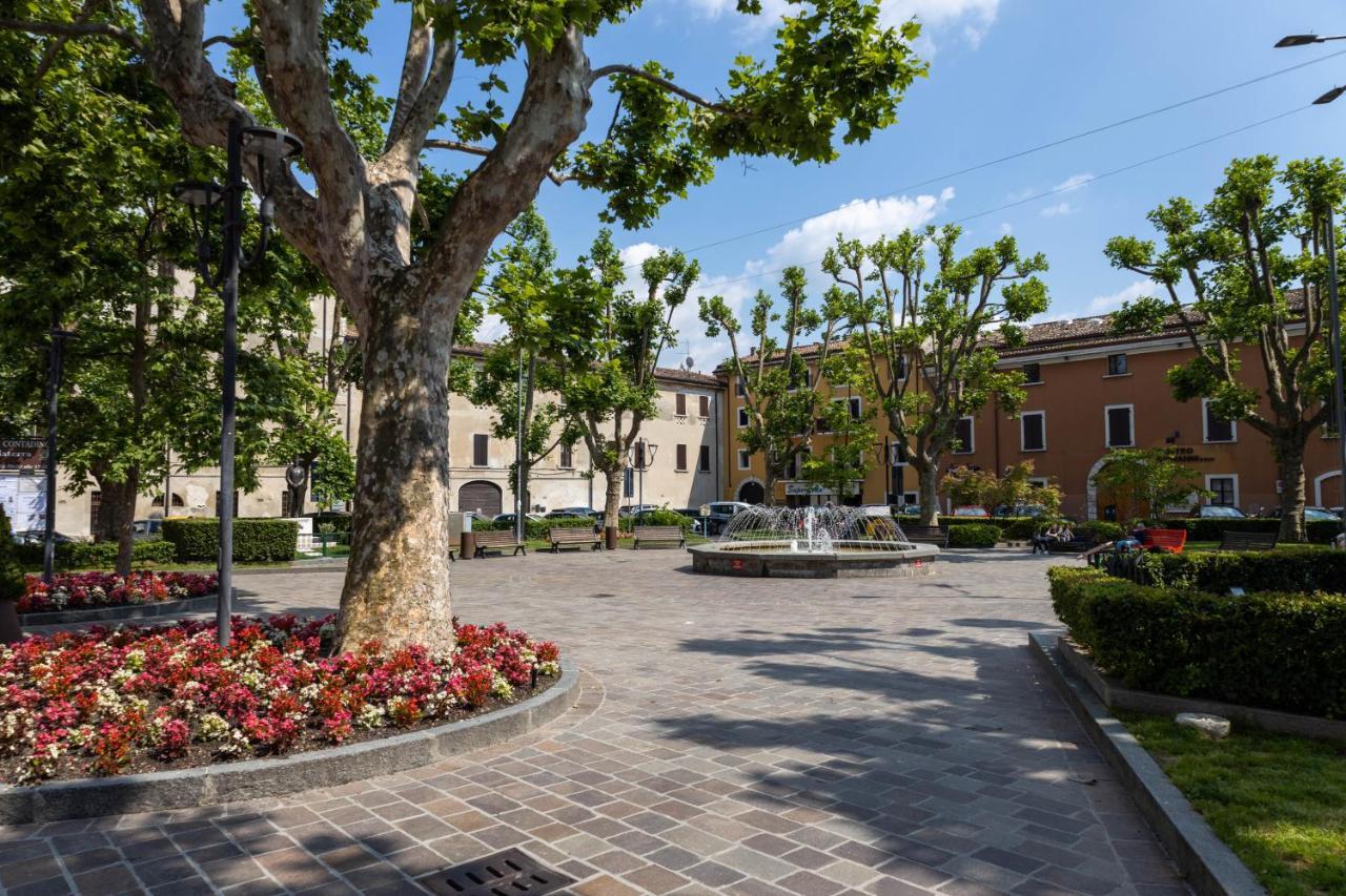 Lapiccolina Apartment Desenzano del Garda Luaran gambar
